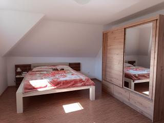 Charming Riverside Retreat - - 3
