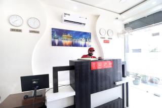 Hotel O Livinn Hub - Amritsar - 0