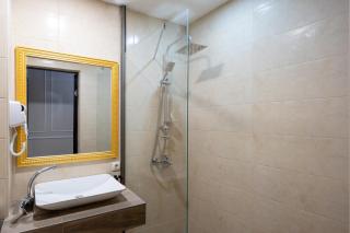 Regraph Hotel - Tbilisi - 2