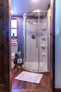 Cozy Cabin Gateway with Pool and Firepit - Montgomery - 2
