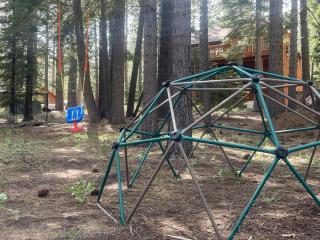 The Blue Lake House - Family fun Abound - South Lake Tahoe - 6