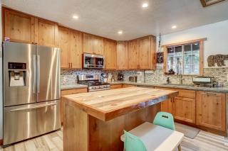 The Blue Lake House - Family fun Abound - South Lake Tahoe - 1