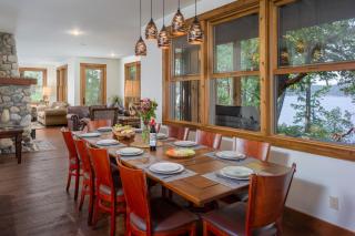 Magical Beachfront, Hot Tub, Private, Spacious - Eastsound - 3