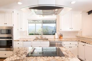 Canyon View House w/ hot tub, game room, views, and more - Oakhurst - 1