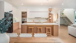 The Bay Haven - with Heated Pool and walk to beach - Nelson Bay - 7
