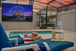 Outdoor Movie Theatre! Heated Private Pool! 4 Mi to Disney! Grill - Kissimmee - 0