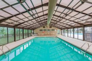 Indoor Pool/Bunk/2 King/Arcade/Foosball/Hot tub! - Branson - 9