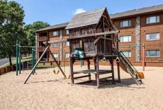 Indoor Pool/Bunk/2 King/Arcade/Foosball/Hot tub! - 4