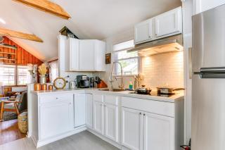 All-Season Vernon Township Lake House Retreat! - Vernon Township - 9