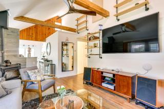 All-Season Vernon Township Lake House Retreat! - 8