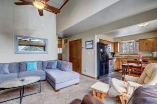 Cold Creek Chalet - Hot tub & Movie Room - South Lake Tahoe - 5