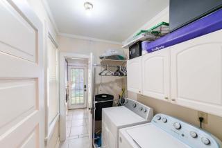Family-Perfect 4BR - Walk to FUSE Playground - Gastonia - 1