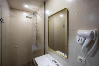Regraph Hotel - Tbilisi - 6