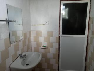 EECS Transit and Budget Homestay - Katunayake - 4