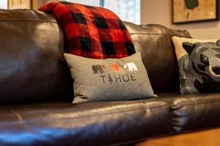 Come Snuggle Up at Cozy Bear Cabin - South Lake Tahoe - 4
