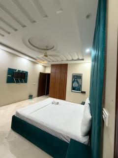 Well come Luxury Palace Guest House - 3
