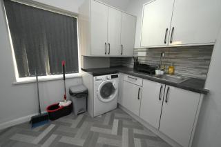 Telford - Apartment - Sleeps 5 - Flat 4 - Telford - 1
