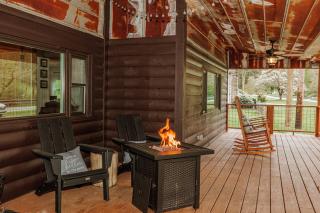 Experience tranquility at The Bird's Nest - Bryson City - 3