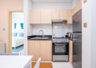 Homesgetaway - Elegant 2BRApt In Navitas A Damac Hills 2 - Dubai - 3