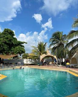 Hotel Tropical Inn - Tierra Bomba - 9