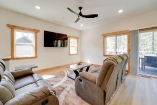 7 Mi to Lake Davis Family Outdoor Retreat with Deck - Portola - 7