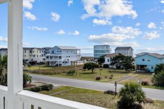 New OKI remodel w ocean views & 1min walk to beach - Oak Island - 8