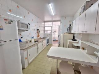 50 metros da praia Apartamento com Piscina - Guarujá - 7