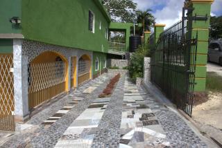 Mandeville Guest House - 0