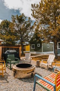 Eagle - Cozy Tiny Home With Mountain Views - Nordegg - 3