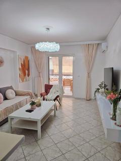 Acropolis Dream Apartment - 50sqm 2BR Big Living Room with Large Terrace Next to Siggrou FIX Subway Station in the City Center - Athen - 7
