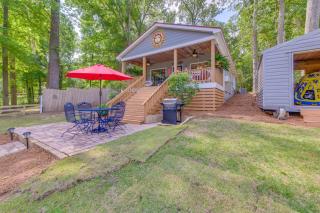 Private Dock and Porch Lakefront Retreat in Cobb! - Cobb - 9
