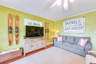 Private Dock and Porch Lakefront Retreat in Cobb! - Cobb - 7