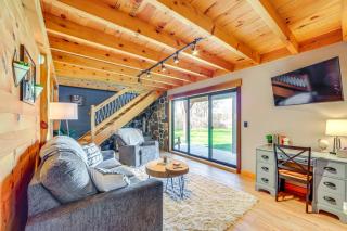 Canoe, Grill and Relax Bos Hideaway on Leland Pond - Hamilton - 7