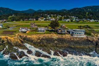 The Amazing Blue Water Ocean House - 9