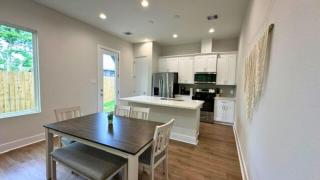 Bright and Modern Houston Getaway Gated Community Close to Everything - Houston - 6
