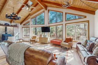 Lara's Lodge by the Lake - Munds Park - 6