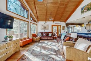 Lara's Lodge by the Lake - Munds Park - 5