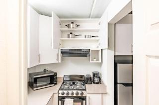 Luxury and Cozy Gem 15min to Disney Free Parking - 1