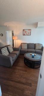 Lovely condo near Lake Ontario - 3