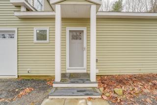 Near Portland Trails Walkable Apartment with Deck - Portland - 8