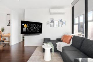 Sunny Richmond Escape 2BR and Large Balcony - Melbourne - 2