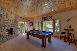 Prima Del Norte - Hot tub Pool Table Arcade Game - South Lake Tahoe - 7