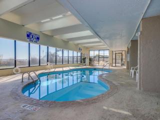 Oceanfront Waterpointe 1 Unit 907 Sleeps 6 Balcony Pools Free Parking - North Myrtle Beach - 7