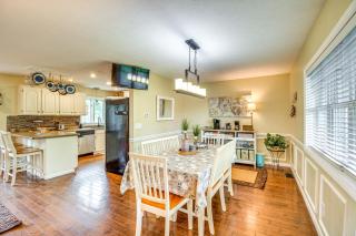 3 Mi to Erie Canal Home with Hot Tub in Holley! - Holley - 9