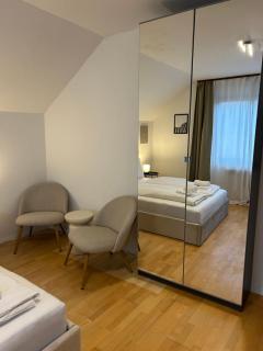 Near airport Zagreb 3, WiFi, Netflix, Self check in - Velika Gorica - 2