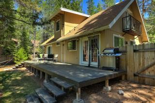Stout House Cabin - Your kids favorite backyard - South Lake Tahoe - 0