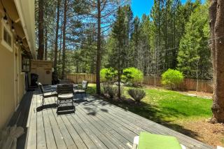 Stout House Cabin - Your kids favorite backyard - South Lake Tahoe - 8