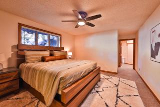 Sunset Cove Chic Tahoe Retreat - Glenbrook - 6