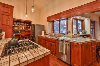 Sunset Cove Chic Tahoe Retreat - Glenbrook - 5