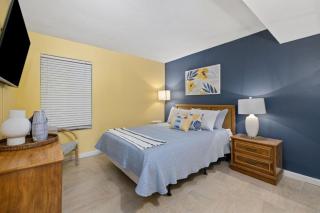 Oceanfront Waterpointe 1 Unit 902 3 bedroom 2 bath Balcony Pools - North Myrtle Beach - 7